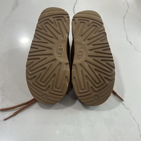 UGG Neumel II Boot - Picture 3 of 3